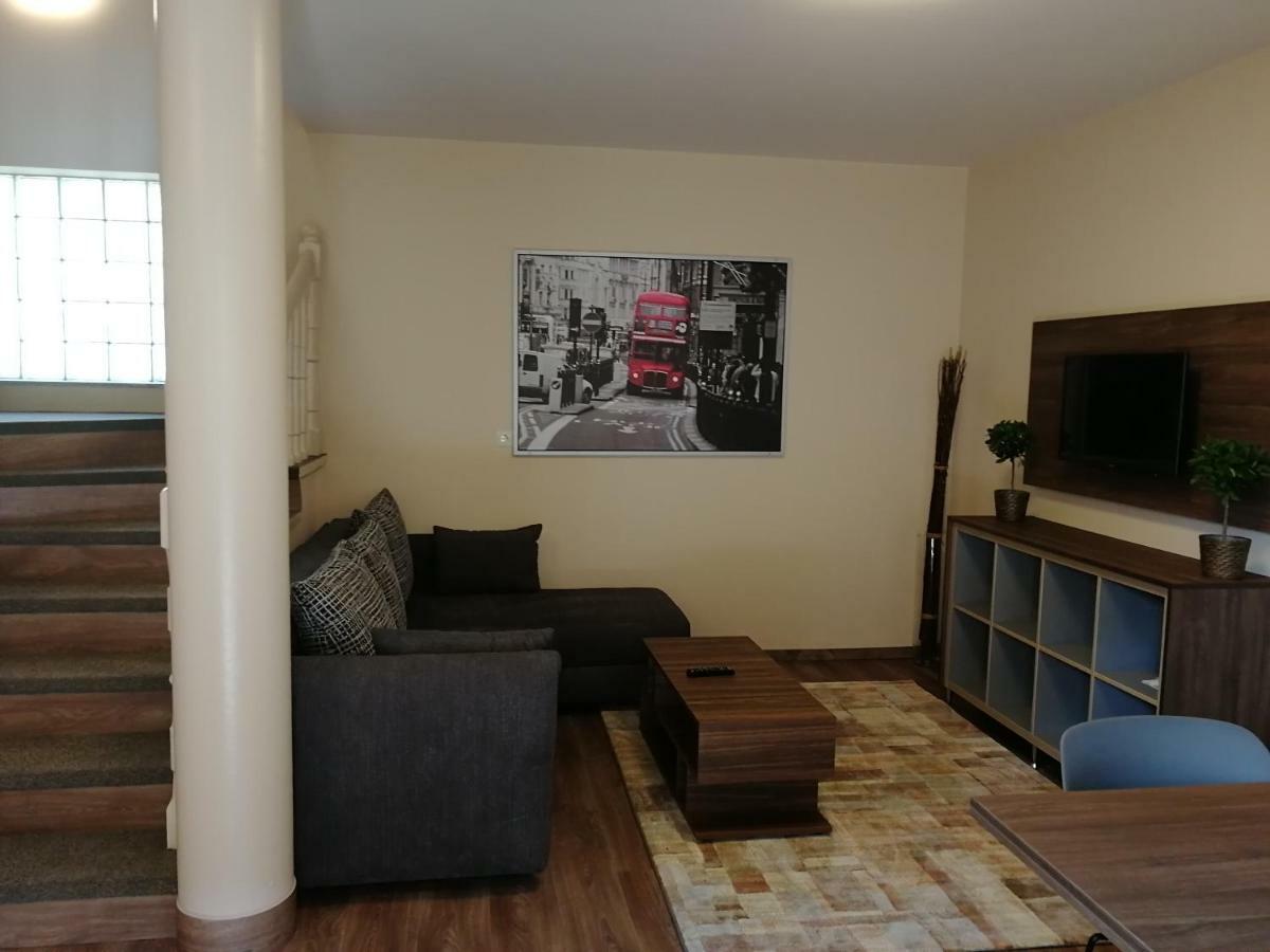 Óvár Apartman Mosonmagyaróvár Exterior foto